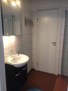 Fotografie z fotogalerie ubytování Farbror Alfreds Sjöutsikt v destinaci Köpingsvik