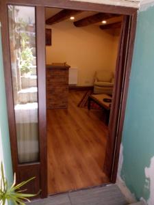 Φωτογραφία από το άλμπουμ του Low budget room with King Size bed στην Τιφλίδα
