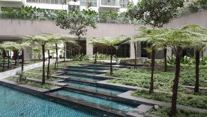 Bazen u ili blizu objekta Regalia Suites 109 - Kuala Lumpur