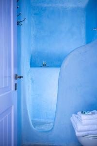 A bathroom at Windmill Villas