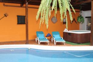 Bazén v ubytovaní Villa Spa Las Tinajas alebo v jeho blízkosti