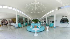 Posezení v ubytování Karbel Hotel