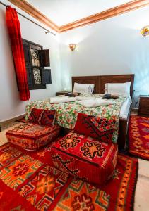 Säng eller sängar i ett rum på Riad Marwa Marrakech