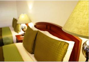 Posezení v ubytování Bella Capri Inn and Suites