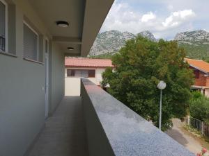 Nespecifikovaný výhled na hory nebo výhled na hory při pohledu z apartmánu