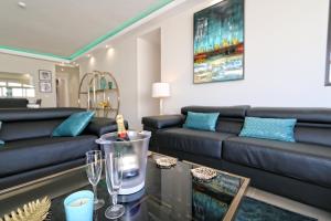 Beachfront Luxury Residence, Playas del Duque, Puerto Banús ...