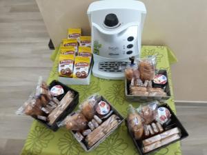 Jedlo v apartmánovom hoteli alebo blízkom okolí