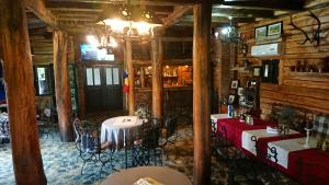 Εστιατόριο ή άλλο μέρος για φαγητό στο Satul Traditional