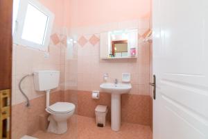 Ένα μπάνιο στο Sole e Mare Family Apartments +54 φωτογραφίες