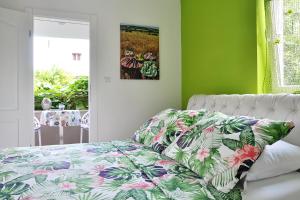 Posteľ alebo postele v izbe v ubytovaní Luxury New !!! Apartment One and Only with terrace & free bikes