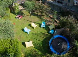 A garden outside Appartamento in Villa a 5 KM dal mare