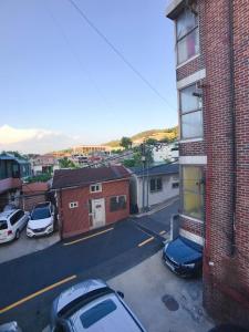 Tòa nhà nơi nhà khách tọa lạc