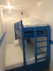Postel nebo postele na pokoji v ubytování PKM Apartments Baska Voda