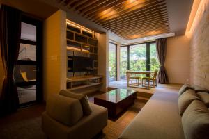 A seating area at Unzen Kyushu Hotel