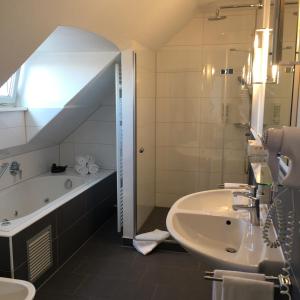 Koupelna v ubytování Advantage Appartements Hotel