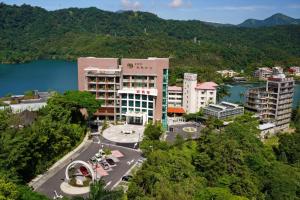 Sun Moon Lake Teachers' Hostel dari pandangan mata burung