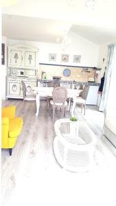 Nhà bếp/bếp nhỏ tại Apartments Villa Harmonie - Adults Only +14
