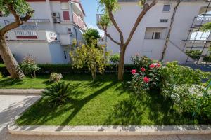 Zahrada ubytování Apartmani Marica Beg
