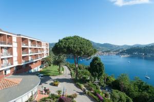 a view of the lake from a building at TH Capoliveri - Grand Hotel Elba International in Capoliveri