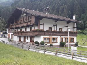 Afbeelding uit fotogalerij van Nieslerhof in Mayrhofen