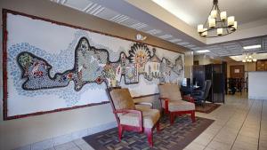 Χώρος καθιστικού στο Econo Lodge