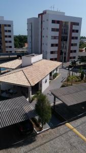 an overhead view of a building with a roof at Condominio Port. da cidade Aracaju in Aracaju