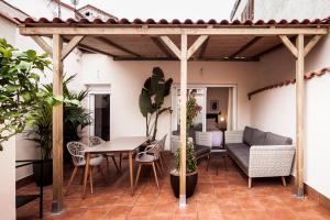 Część wypoczynkowa w obiekcie Mante House - Malasaña Design