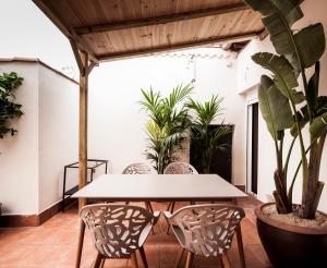 Część wypoczynkowa w obiekcie Mante House - Malasaña Design