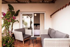 Część wypoczynkowa w obiekcie Mante House - Malasaña Design