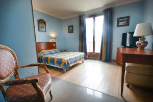 Postel nebo postele na pokoji v ubytování Baccarat Hostel