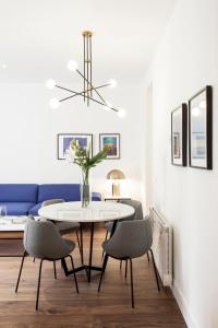 Część wypoczynkowa w obiekcie Mante House - Malasaña Design