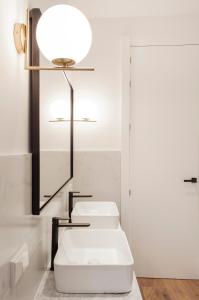 Łazienka w obiekcie Mante House - Malasaña Design