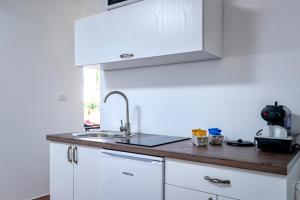 
Een keuken of kitchenette bij Successus Apartments - Hvar
