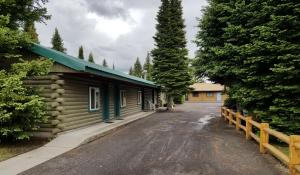 Gallery image of Westwood Motel in West Yellowstone