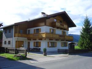 The building in which Az apartmant is located