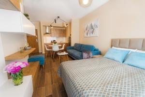 O zonă de relaxare la Apartamenty Silence&Sea Dwie Sosny