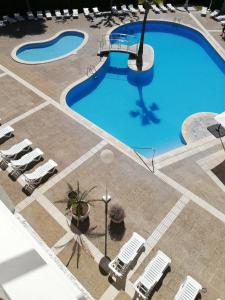 Bazén v ubytovaní Live Salou Apartment alebo v jeho blízkosti