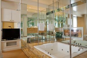 Gallery image of H&ocirc;tel de France in Auch