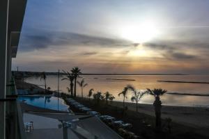 Foto dalla galleria di Lebay Beach Hotel a Larnaka