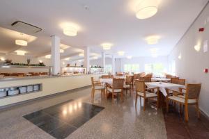 Restaurace v ubytování azuLine Hotel Palmanova Garden