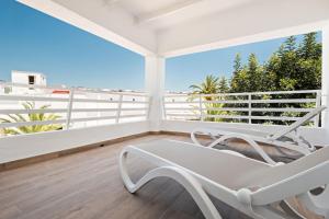 Balkón nebo terasa v ubytování azuLine Hotel Palmanova Garden