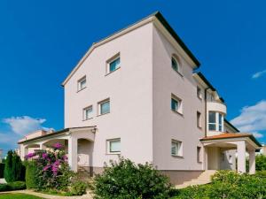 Budova, v ktorej sa vila nachádza