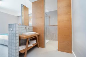 A bathroom at La Piazzetta Guest House