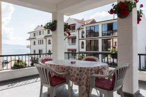 Gallery image of Villa Dudan LakeView in Ohrid