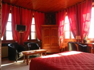 TV a/nebo společenská místnost v ubytování Relais Saint Roch