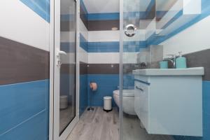 Kúpeľňa v ubytovaní Alexger Beach Front Deluxe house + 29 fotografií