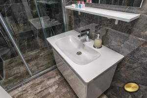 A bathroom at Ersin Konak