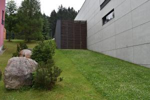 Vonkajšia záhrada v ubytovaní Apartment Mumlava falls