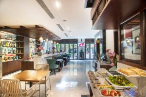 Đồ ăn tại/gần khách sạn