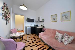 Køkken eller tekøkken på Favourite Apartments